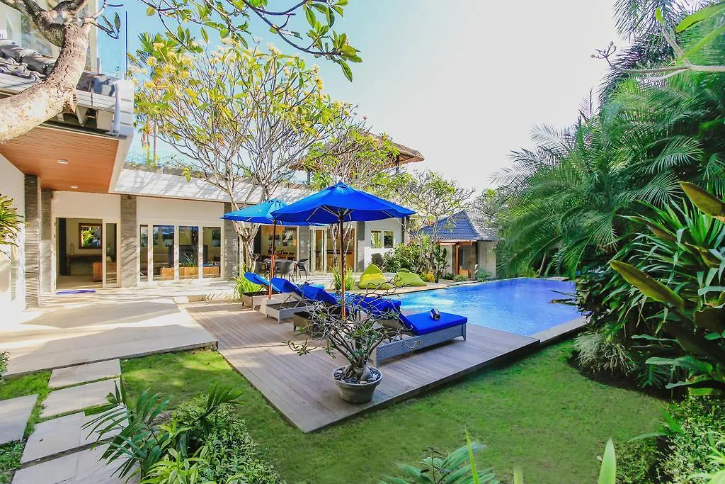 Villa La Luvier location